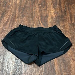 Lululemon hotty hots 2.5